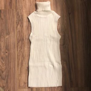 Sleeveless Cotton Turtleneck